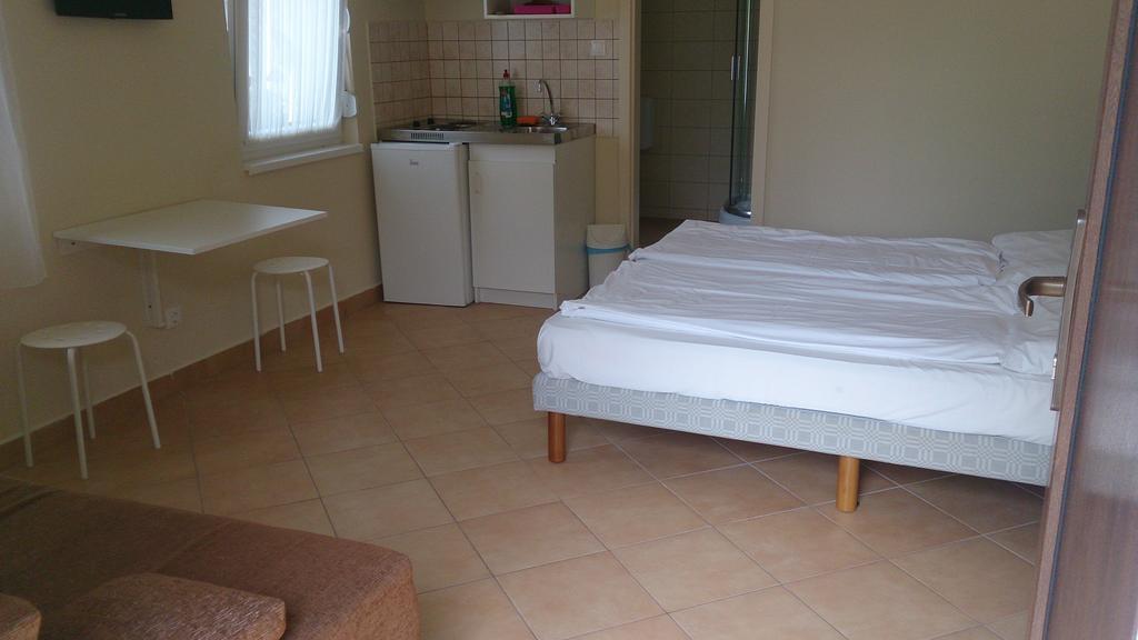 Balaton Eldorado Camping Badacsonytördemic Exterior foto